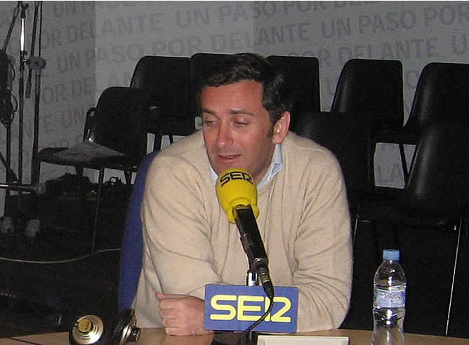 Alejandro Agag, en los estudios de la <i>Cadena SER</i>