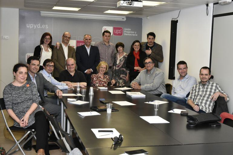 Foto de familia del nuevo Consejo de Dirección de la formación magenta