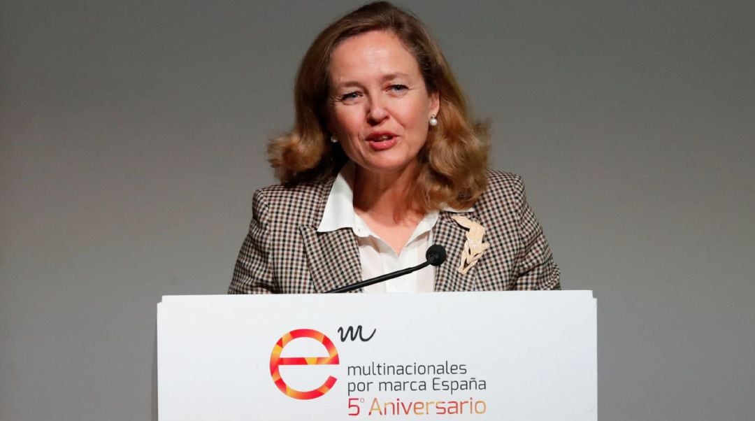 La ministra de Economía y Empresa en funciones, Nadia Calviño,durante su intervención en la inauguración de la jornada &#039;España ante los desafíos del siglo XXI. Multinacionales por marca España, cinco años trabajando por el desarrollo económico y social del país&#039;.