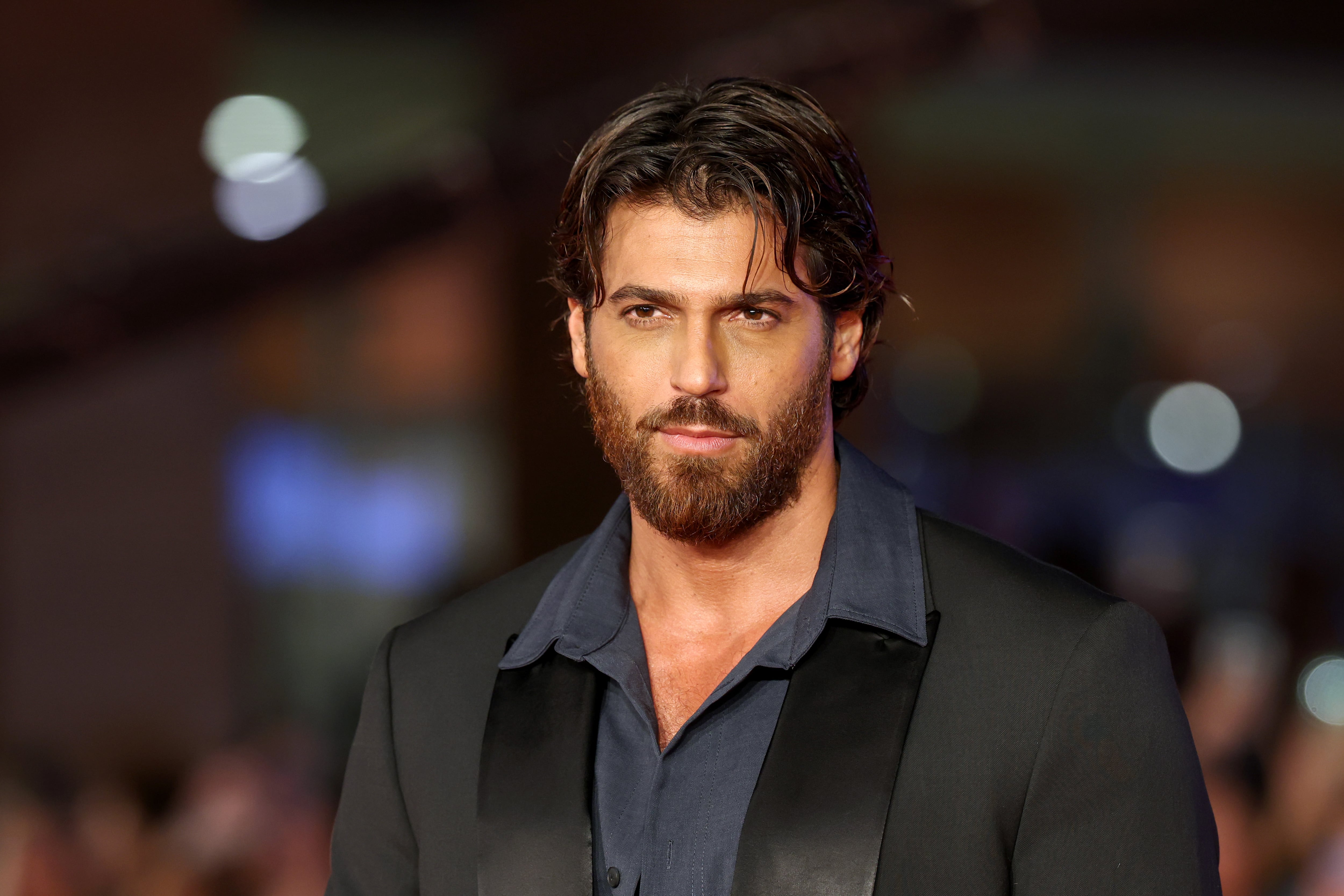 El actor turco Can Yaman, durante una alfombra roja.