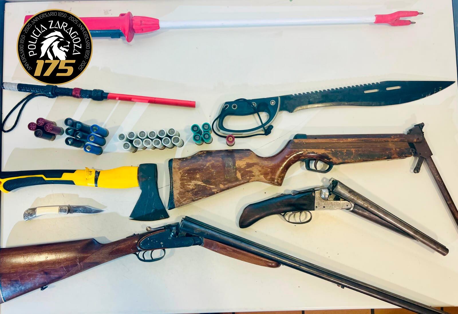 Armas aprehendidas durante esta intervención policial