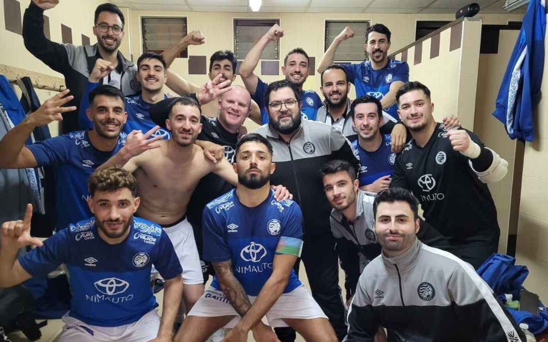 Los jugadores del Xerez Toyota Nimauto celebran el triunfo