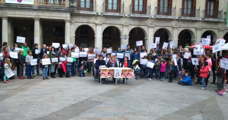 Platafrma contra la LOMCE convoca en Vitoria marcha contra el plan Heziherri del Gobierno Vasco para el 28 N