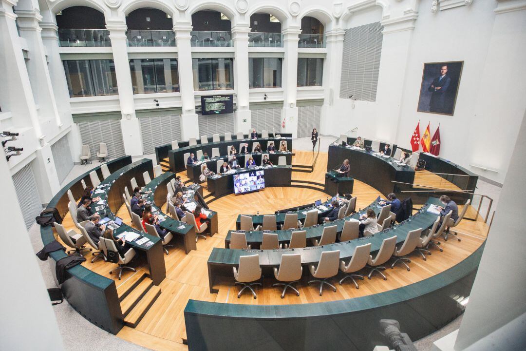 Sesión plenaria en el Palacio de Cibeles, a 29 de diciembre de 2021, en Madrid, (España).