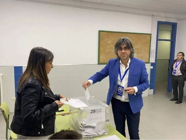 Martín ejerce su derecho al voto en Béjar/PP de Béjar