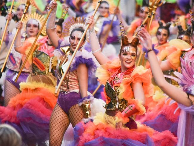 Asociación Cultural 'Los Perchas' de Mota del Cuervo, durante sus desfiles del 2024