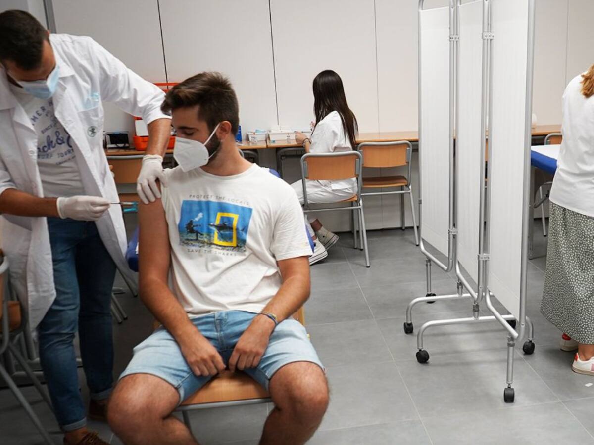 La Comunitat Valenciana acelera en diciembre la vacunación con casi un millón de dosis administradas
