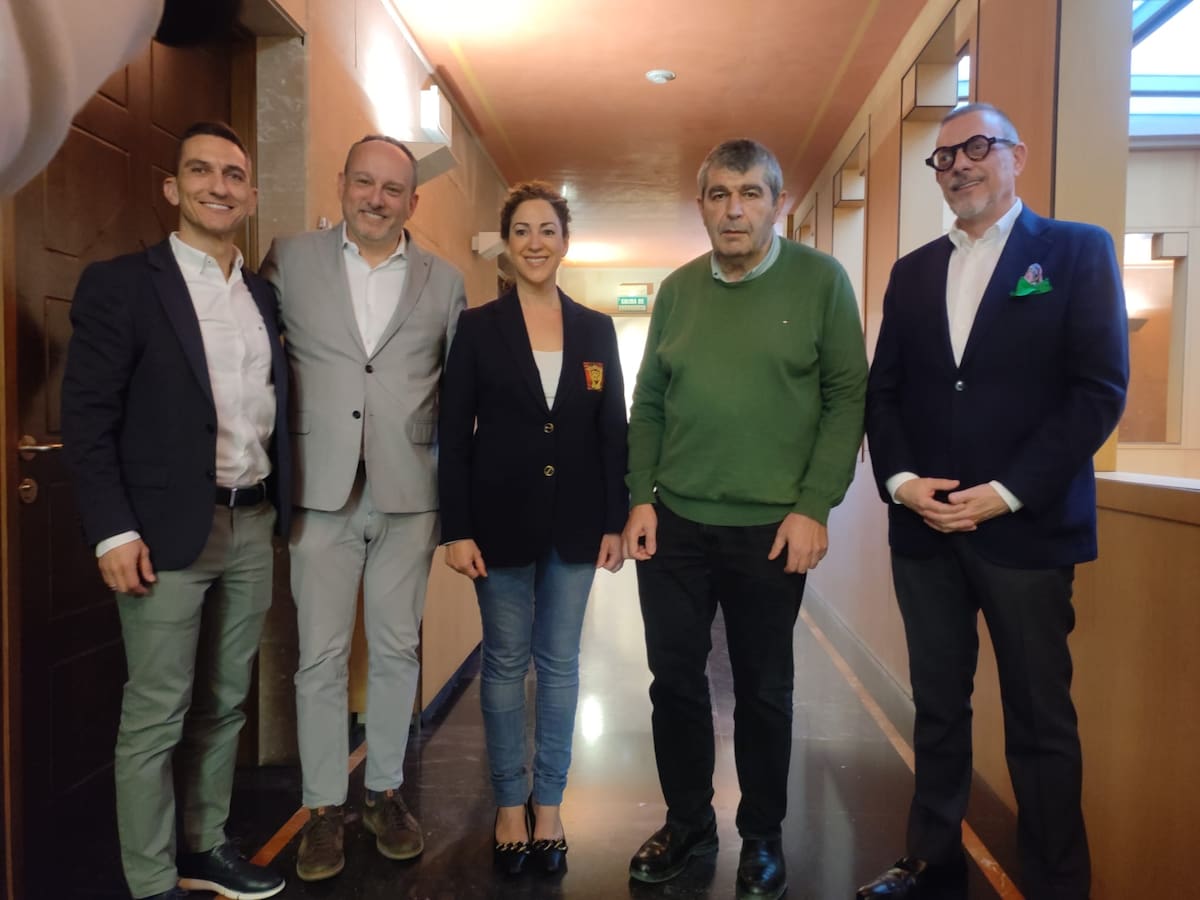 Éboca y Agropal animan a los jóvenes a “abrir puertas” en la nueva jornada de “PYME Busca Joven” en Huesca