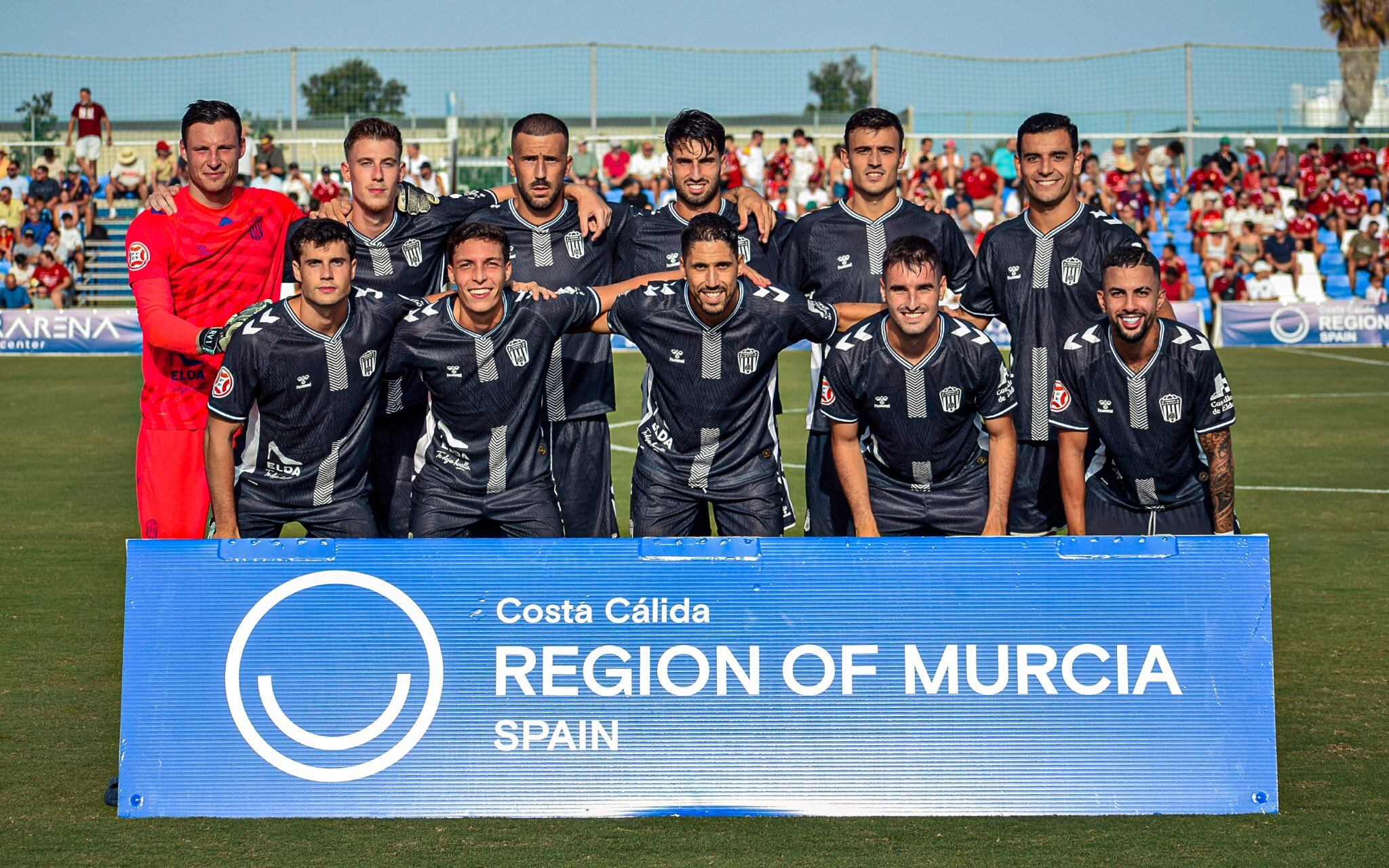 Alineación titular del C.D. Eldense para medirse al Real Murcia