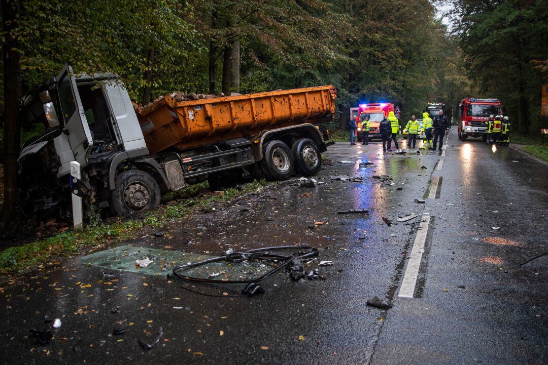 Accidente de tráfico con un camión. 