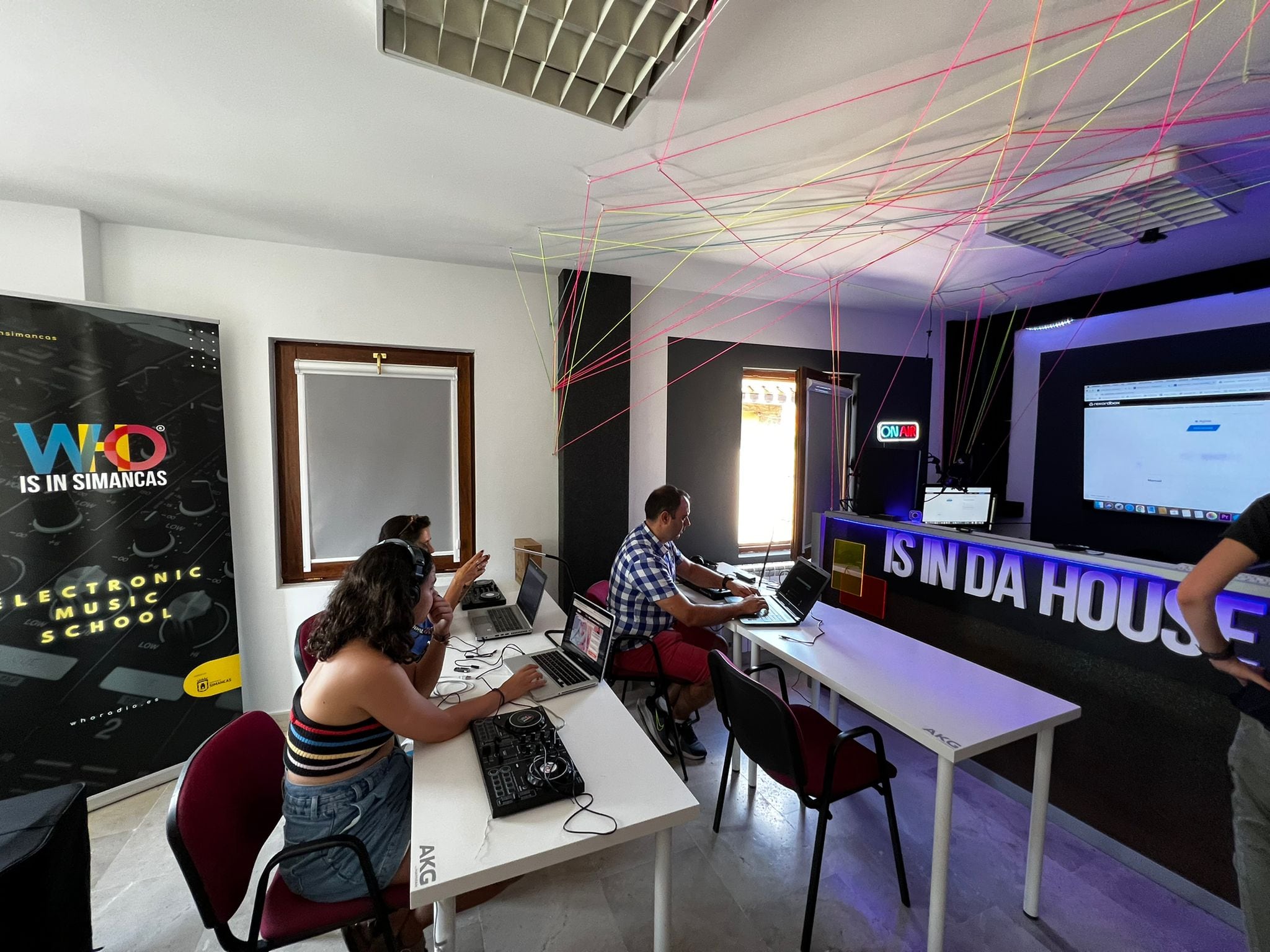 Escuela de Djs en Simancas