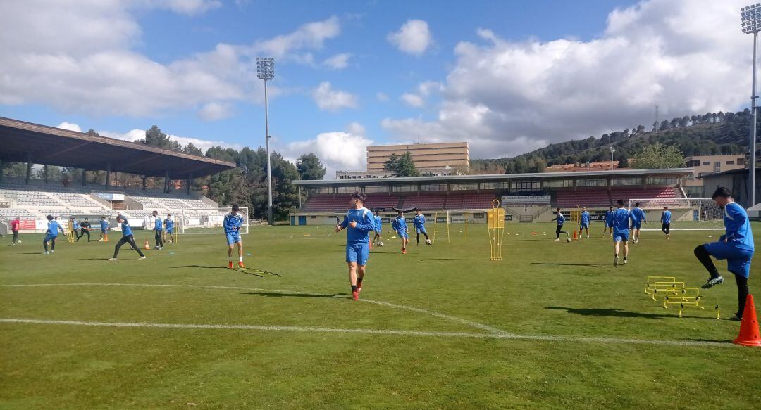 Entrenamiento del Conquense en una foto de archivo 