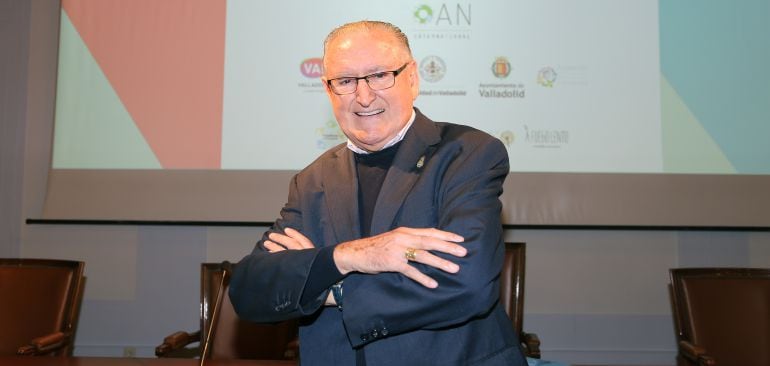 El misionero responsable de la Fundación Hombres Nuevos y obispo de Palencia entre 1978 y 1991, Nicolás Castellanos, ofrece una conferencia dentro del I Congreso Formativo de Cooperación Internacional