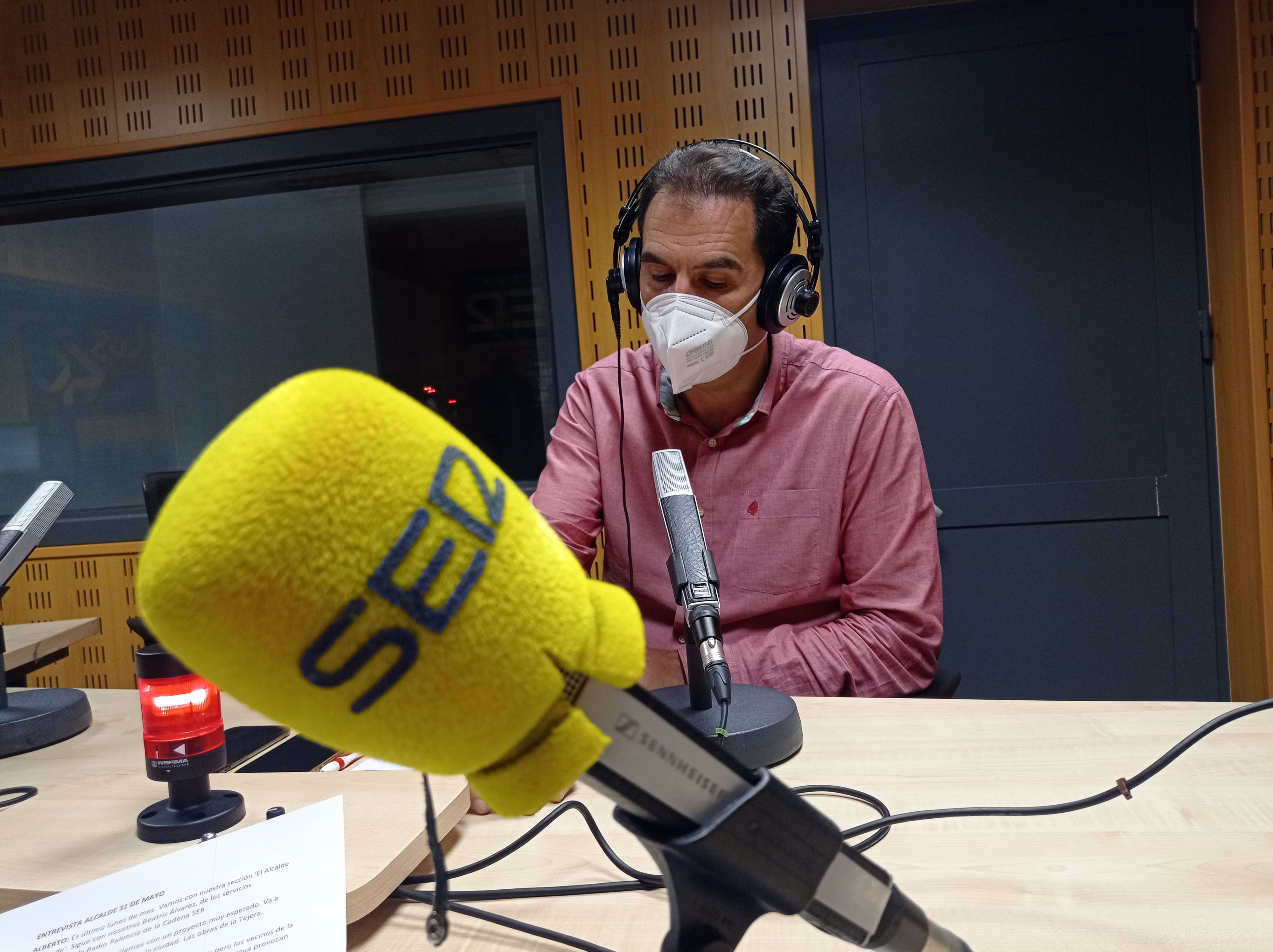 Mario Simón en los estudios de la Ser