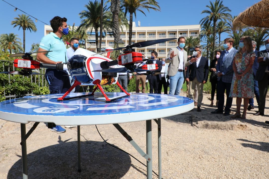 Presentación del dron de salvamento