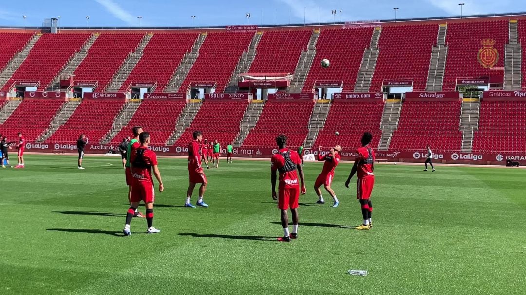 Entrenamiento del Mallorca a puerta cerrada.