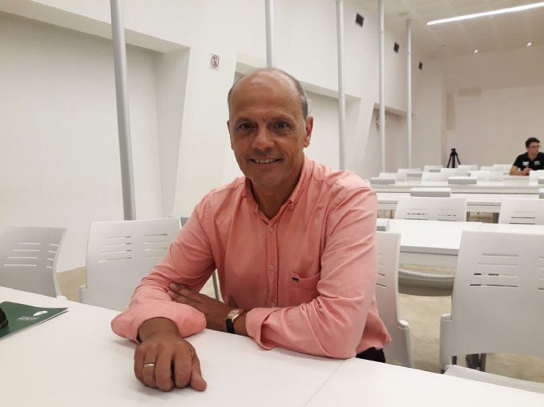 Joaquín Buitrago en la Sala de Prensa del estadio Martínez Valero