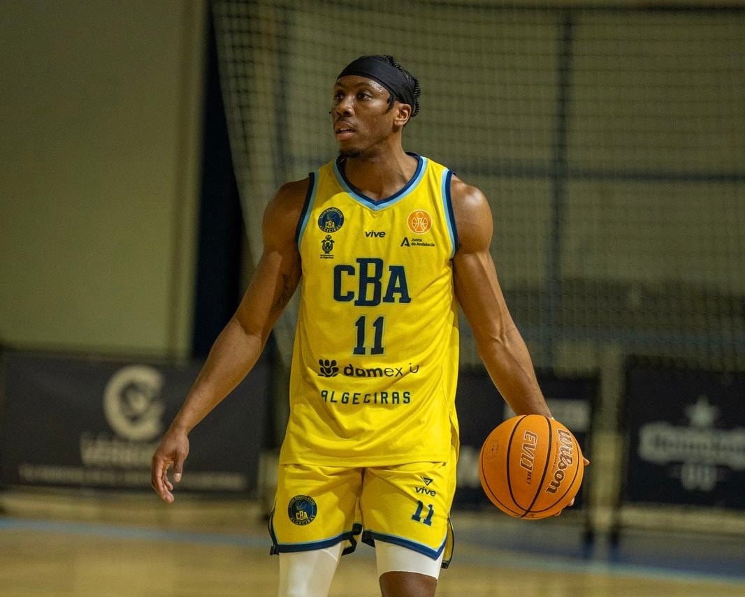 Romar Reid durante el partido