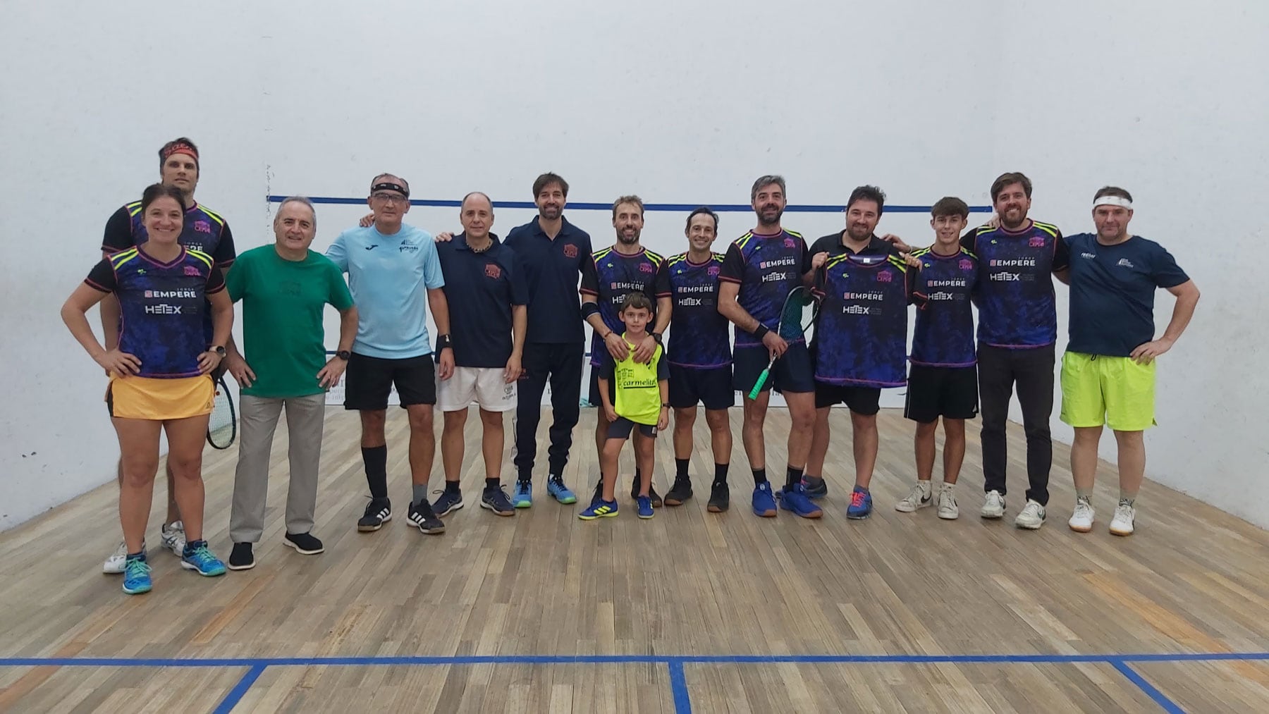 Gran parte de los competidores en las semifinales y finales de las distintas categorías del campeonato de squash veteranos de la Comunidad Valenciana