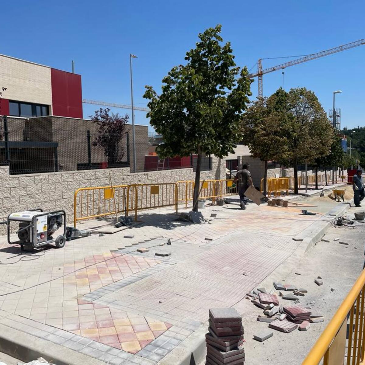 Colmenar Viejo mejora la seguridad peatonal en el acceso al centro educativo Héroes del 2 de Mayo