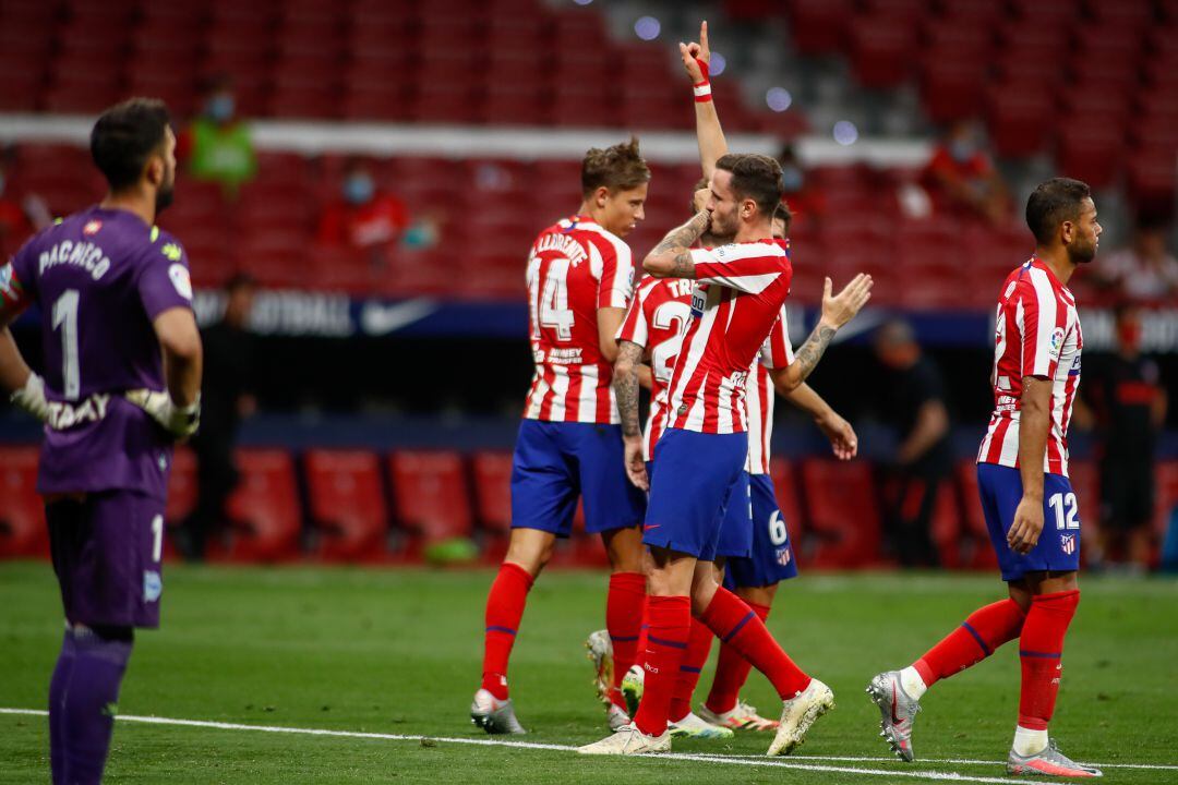 Saúl celebrando uno de los goles