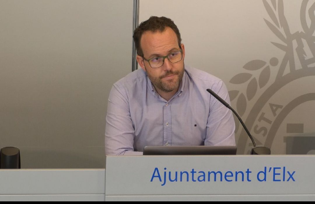 Héctor Díez hoy en la rueda de prensa posterior a la Junta de Gobierno