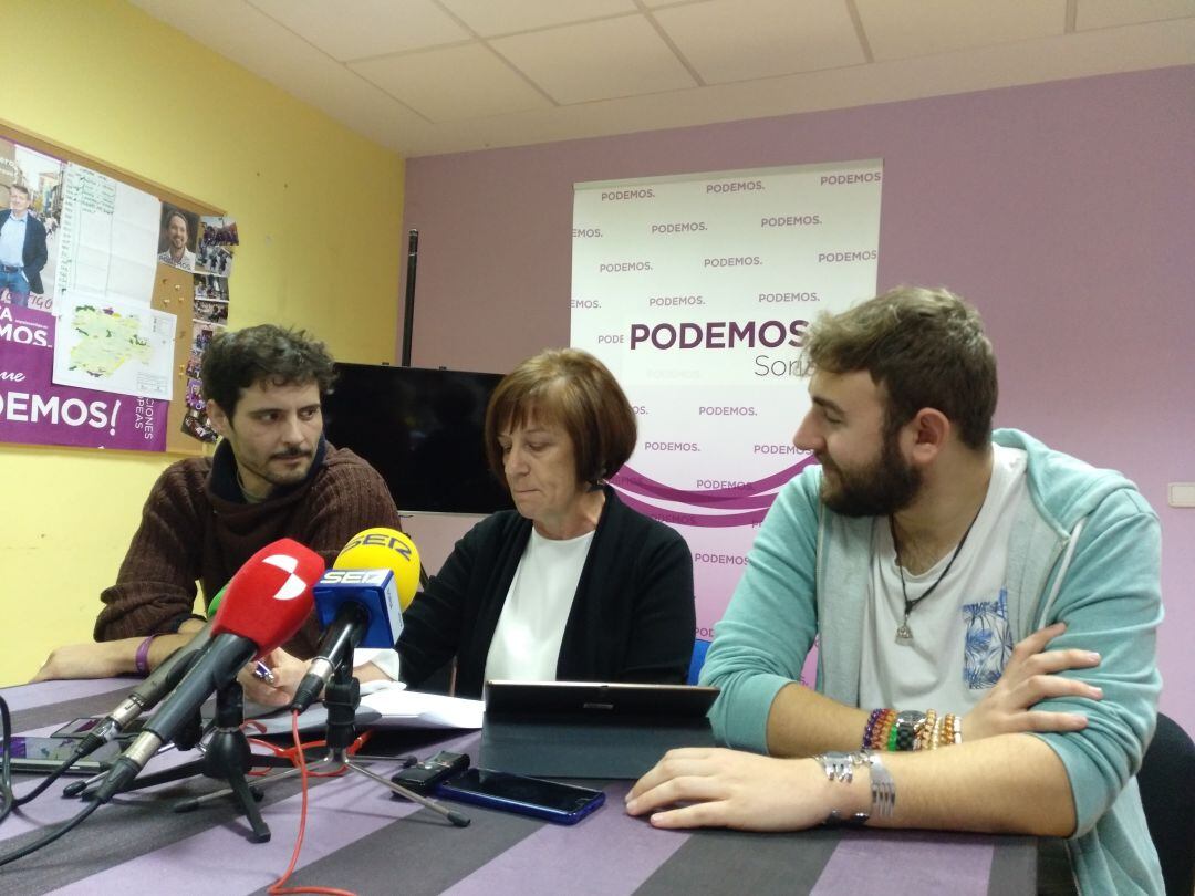 Marisa Muñoz presenta la memoria política de Podemos Soria.