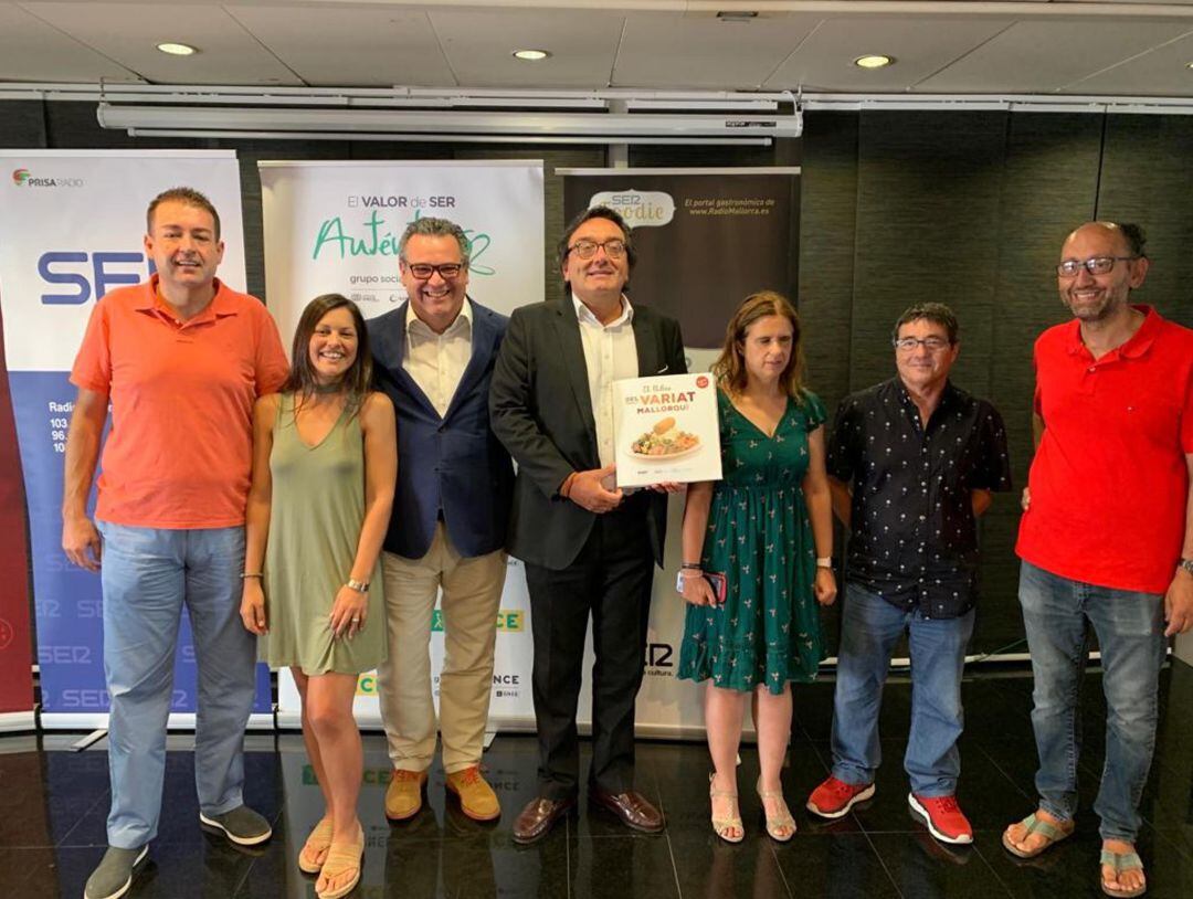 Antoni Pons, Cristina Ortega, Josep Roquer, Josep Vilaseca, Mari Carmen Soler, Sebastià Marí y Antoni Coll