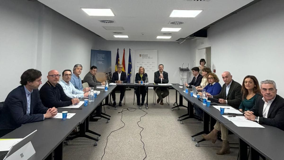 La subida de la ecotasa se diluye tras posponerse su votación