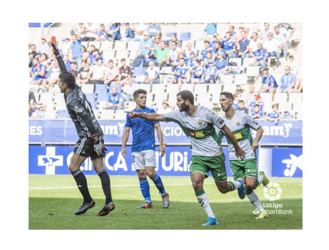 Yacine celebra el segundo gol ante las protestas de Champagne