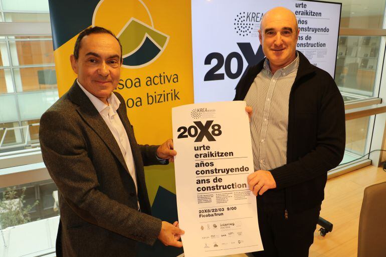 Miguel Ángel Páez y Juan María Altuna, Presidente y Vicepresidente de Bidasoa Activa, en la presentación de Krea Bidasoa.