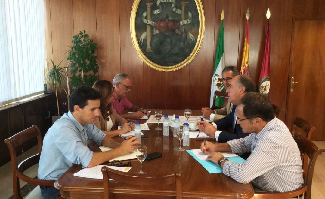 Reunión entre el Ayuntamiento de Algeciras y Zona Franca de Cádiz