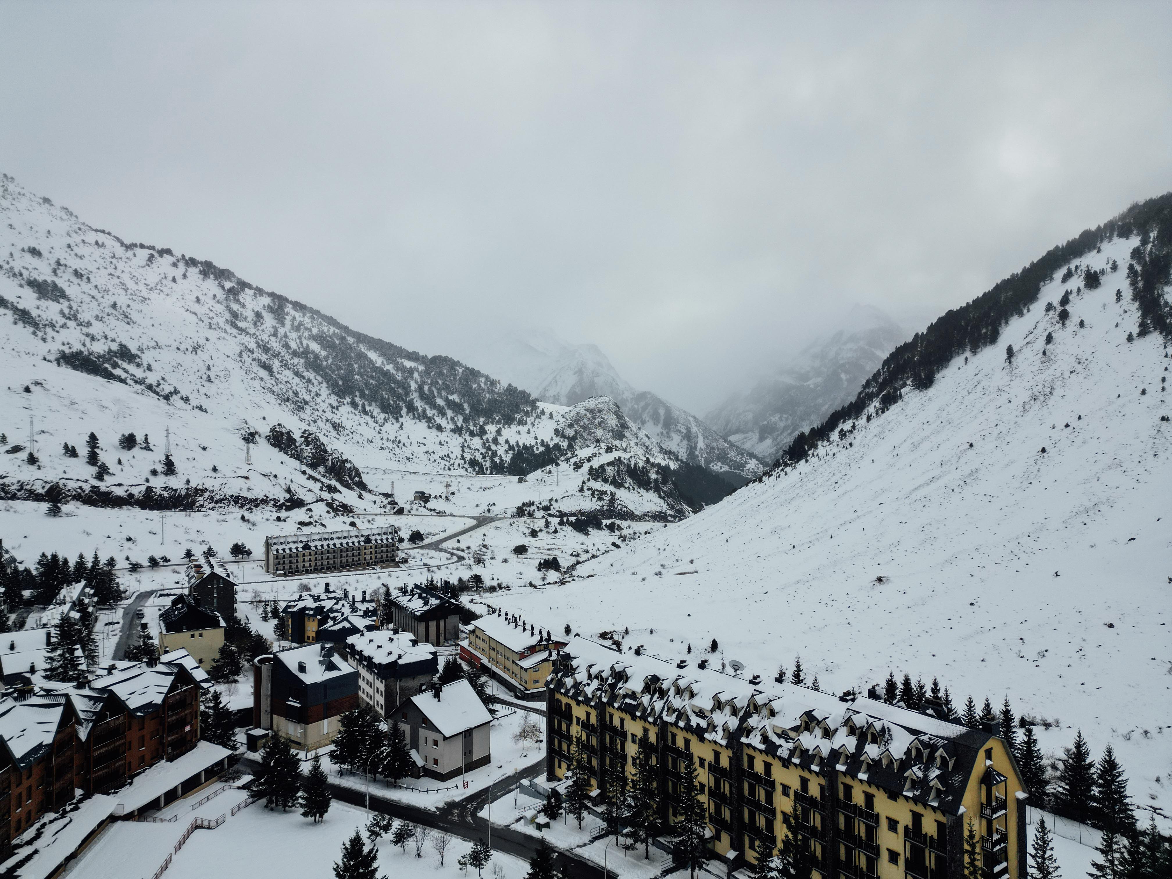 Urbanización de Candanchú este pasado martes