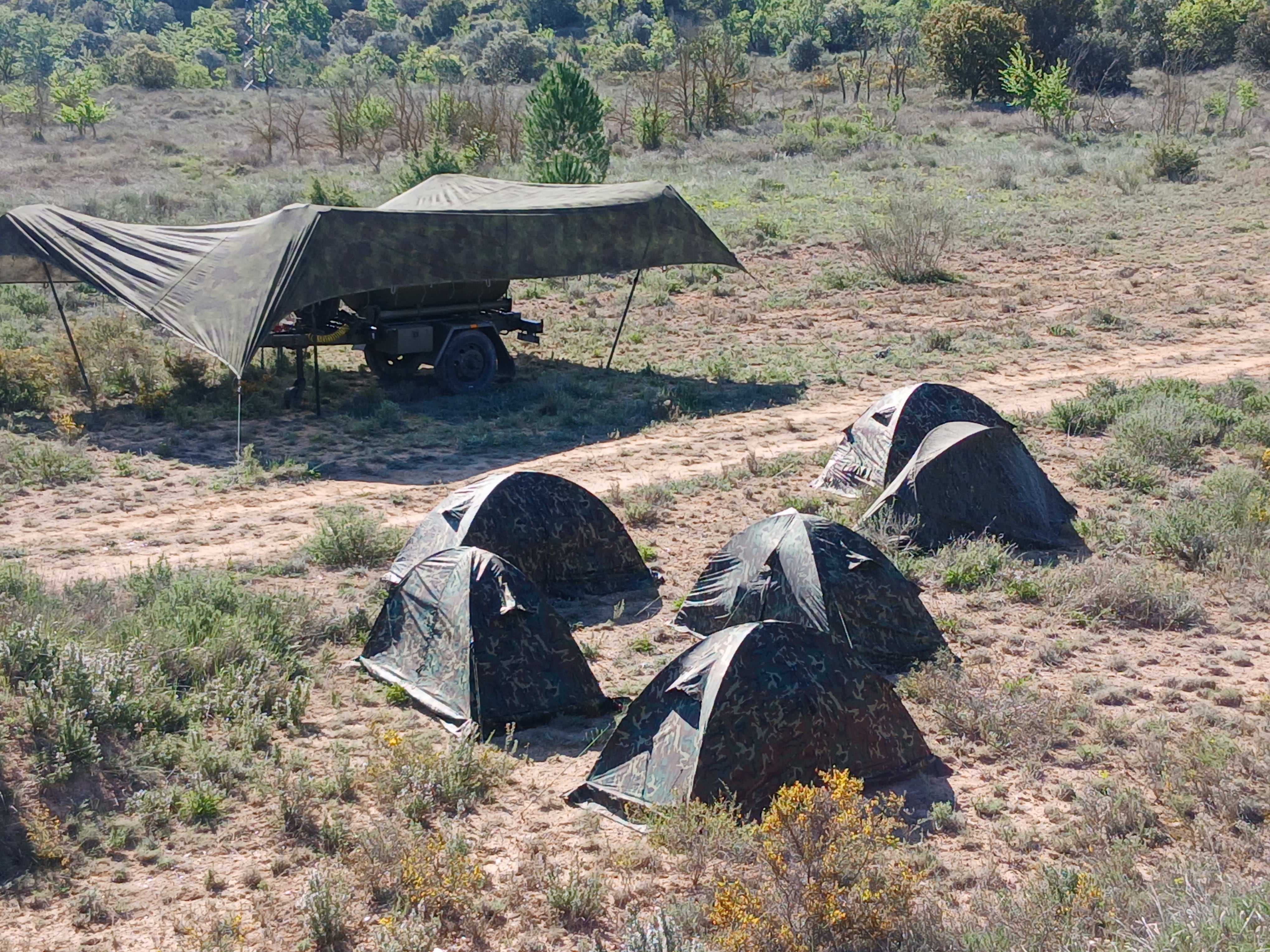 Ejercicio militar en Las Baldorrias en Barbastro