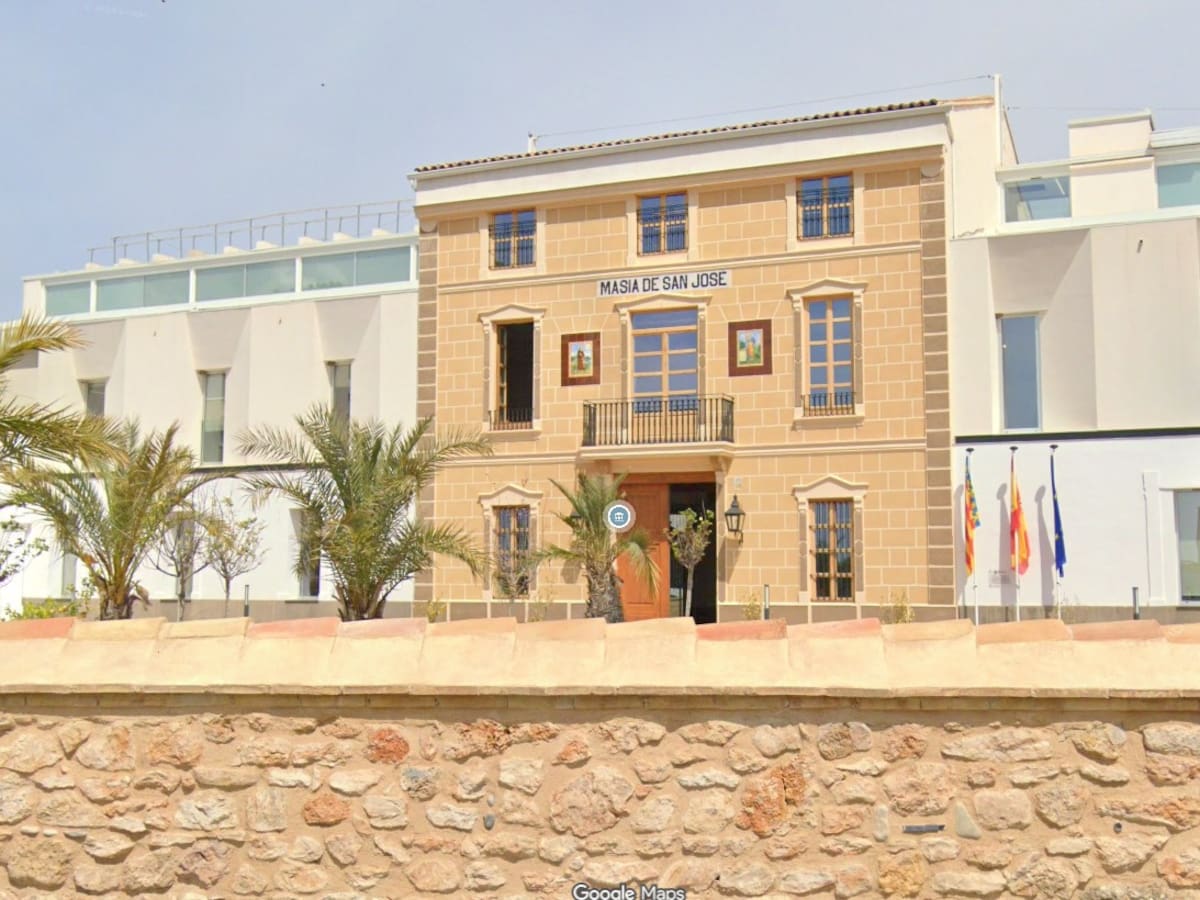 Un concejal de Vox de Montserrat, investigado por malos tratos, deja el acta