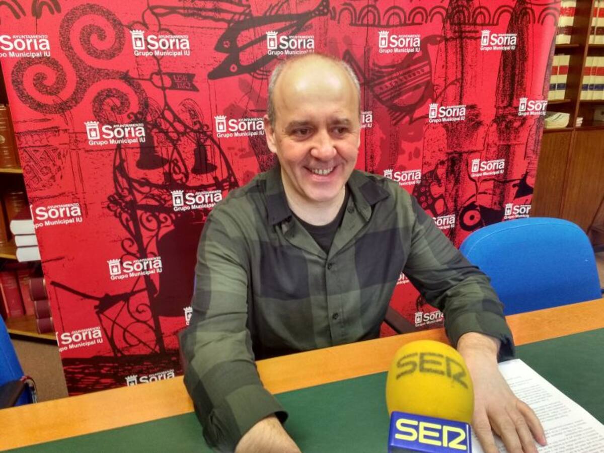 Enrique García vuelve a la política, como candidato de Izquierda Unida al Ayuntamiento