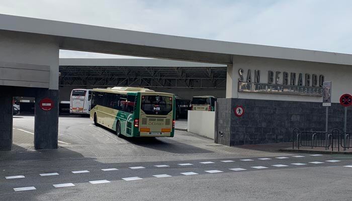 Un autobús en Algeciras