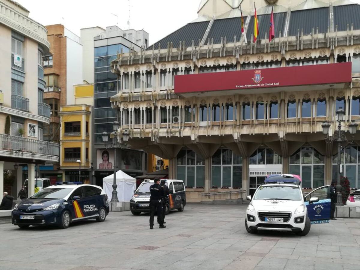 El Ayuntamiento cierra todas sus dependencias este lunes