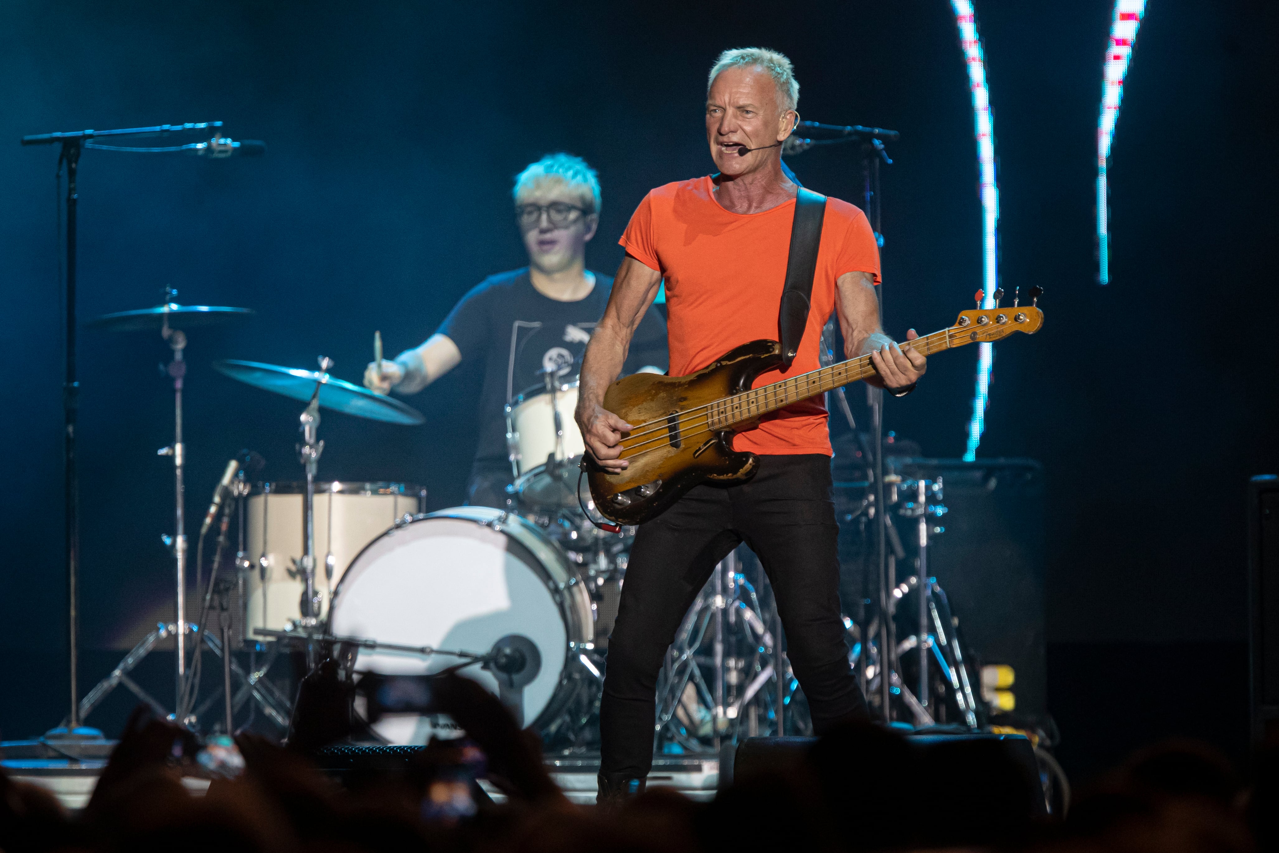 MURCIA, 03/08/2022.- El músico británico Sting ha iniciado este miércoles en la plaza de toros de La Condomina, en Murcia, una minigira por España en la que hace un repaso por su discografía y su último disco, &quot;The Bridge&quot;. EFE/Marcial Guillén
