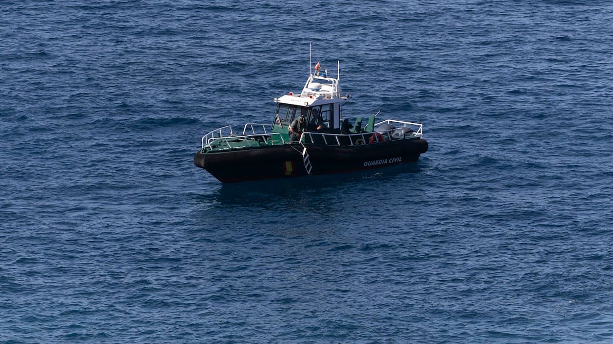 La Contra | Manuel Jabois: "Los sucesos pasan muchas veces como el mar, arrasándolo todo y dejando unos números sin historias"