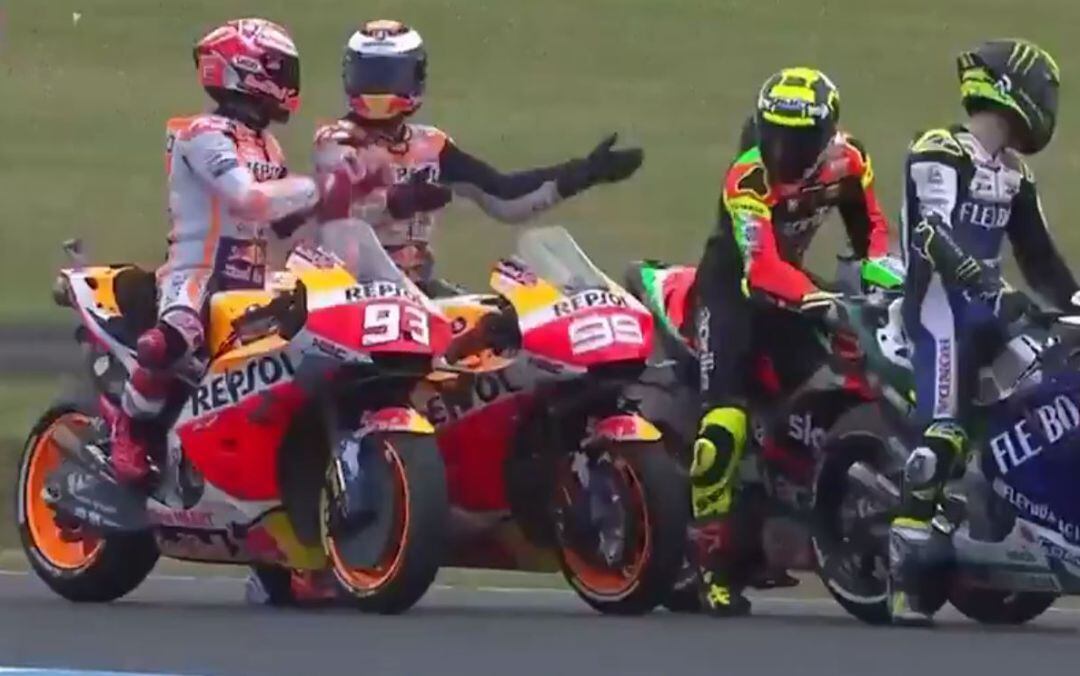 El momento de tensión entre Marc Márquez y Jorge Lorenzo.