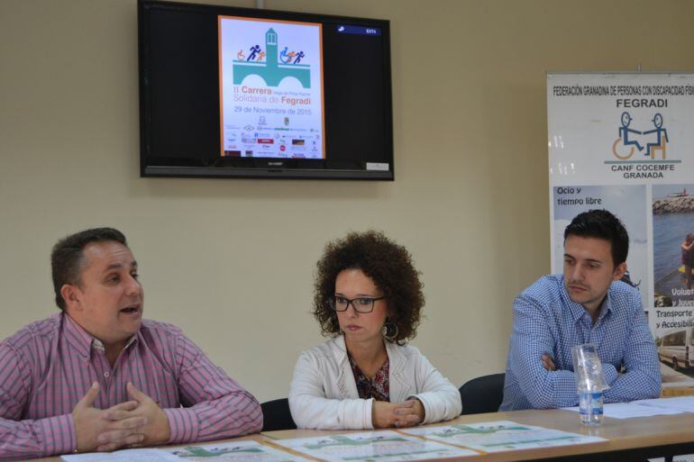 Presentación de la II Carrera Solidaria de FEGRADI en Pinos Puente(Granada)