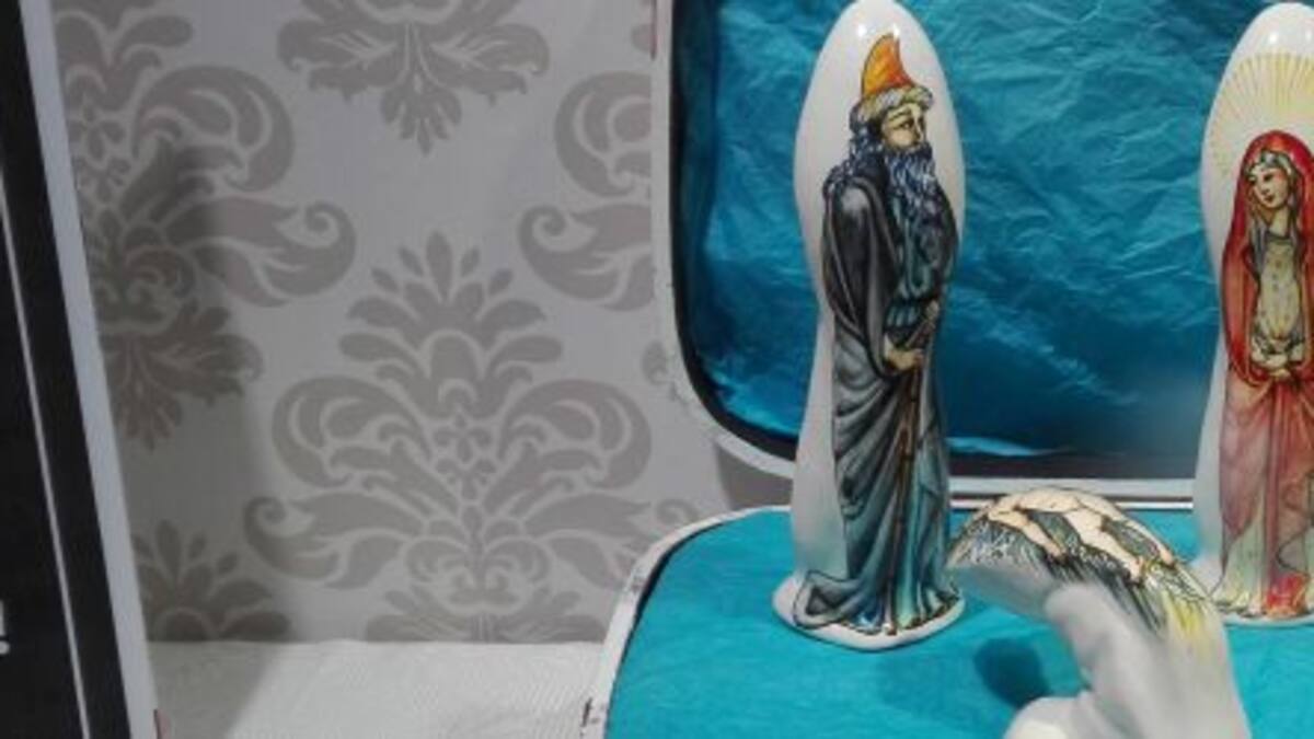 Se vuelve a colocar el Belén erótico en un sex shop de Talavera