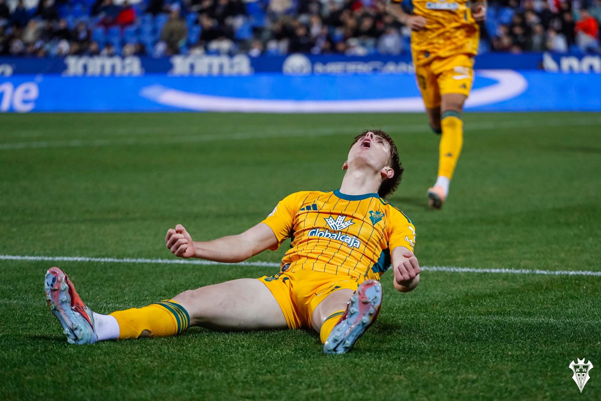 Dani Bernabéu celebra un gol del Albacete en un partido anterior