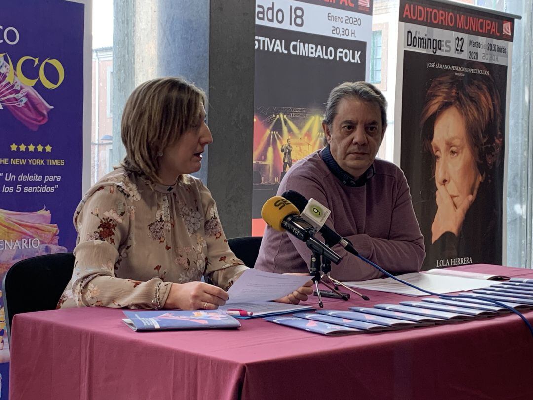 Cristina Aranda y Eduardo López presentan la programación de artes escénicas 