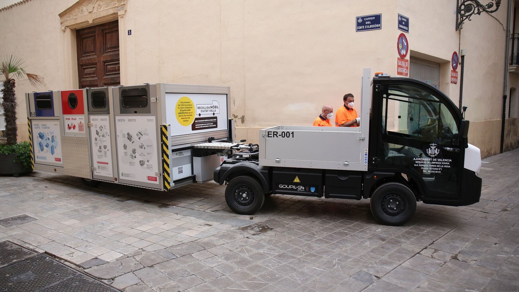 Plataforma móvil de recogida de basura en Ciutat Vella