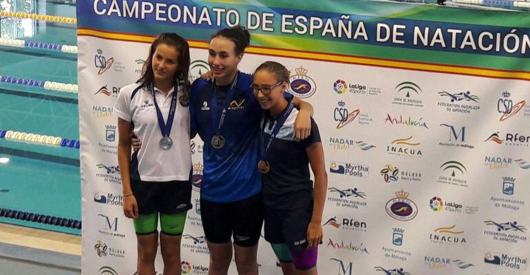 Berta de los Muros primera a la izquierda