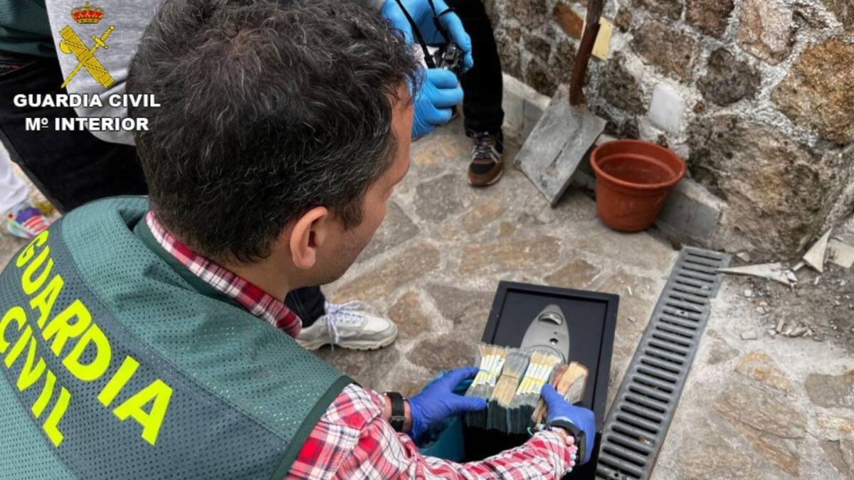 Desarticulado un punto de venta de droga en A Estrada