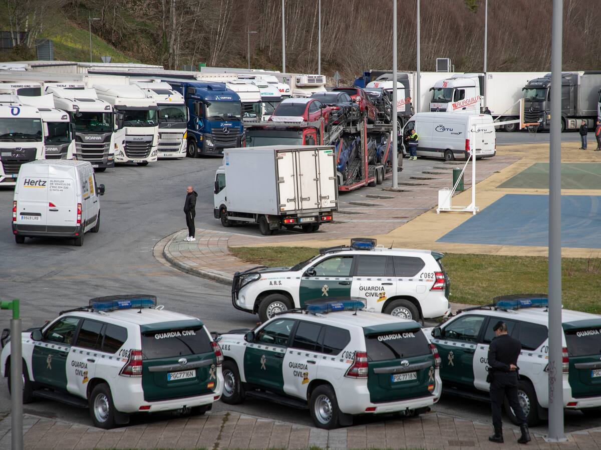 Subdelegación advierte que no se permitirán "piquetes violentos ni sabotajes a transportistas"