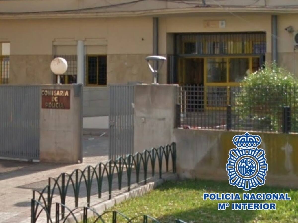 Acude al hospital al sentirse indispuesto y comprueban que tenía 17 bellotas de hachís en su estómago